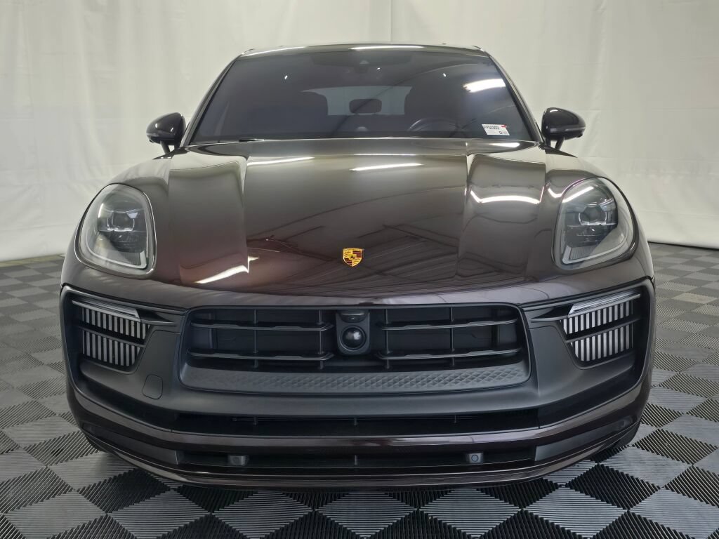 Certified 2024 Porsche Macan GTS AWD/4WD image 10