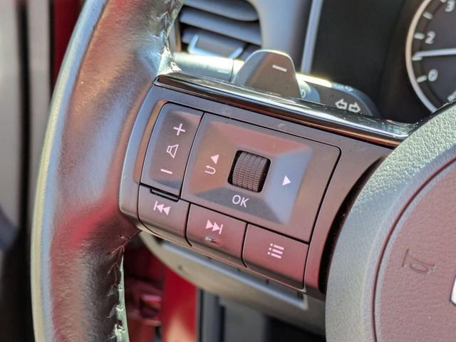 Used 2021 Nissan Rogue SL w/ Premium Package image 16