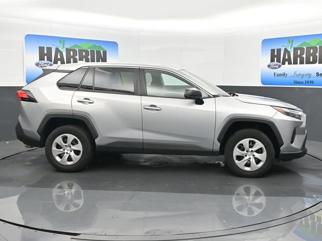Used 2024 Toyota RAV4 LE image 7