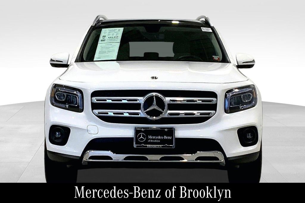 Used 2023 Mercedes-Benz GLB 250 4MATIC image 5