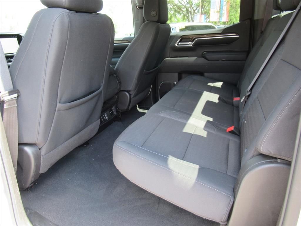 Used 2024 Chevrolet Silverado 1500 LT AWD/4WD image 28