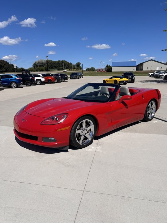 Used 2007 Chevrolet Corvette Convertible w/ Preferred Equipment Group RWD image 13