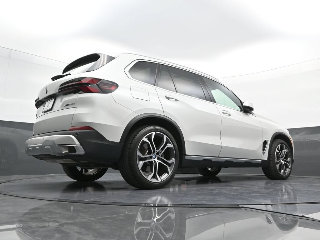 New 2026 BMW X5 xDrive40i AWD/4WD image 28