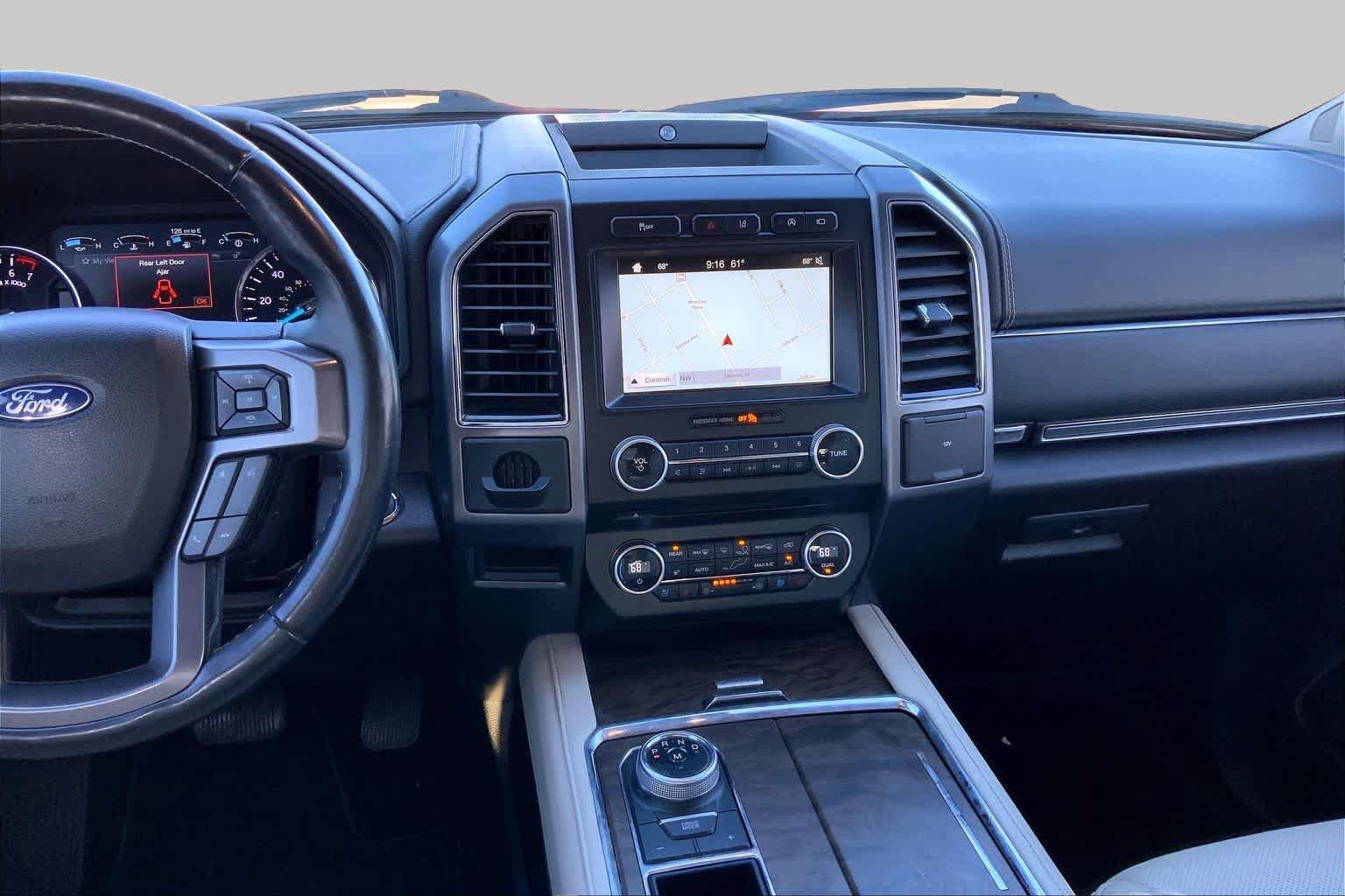 Used 2018 Ford Expedition Platinum RWD image 7