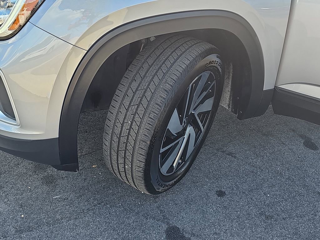 Used 2024 Volkswagen Atlas SE image 36