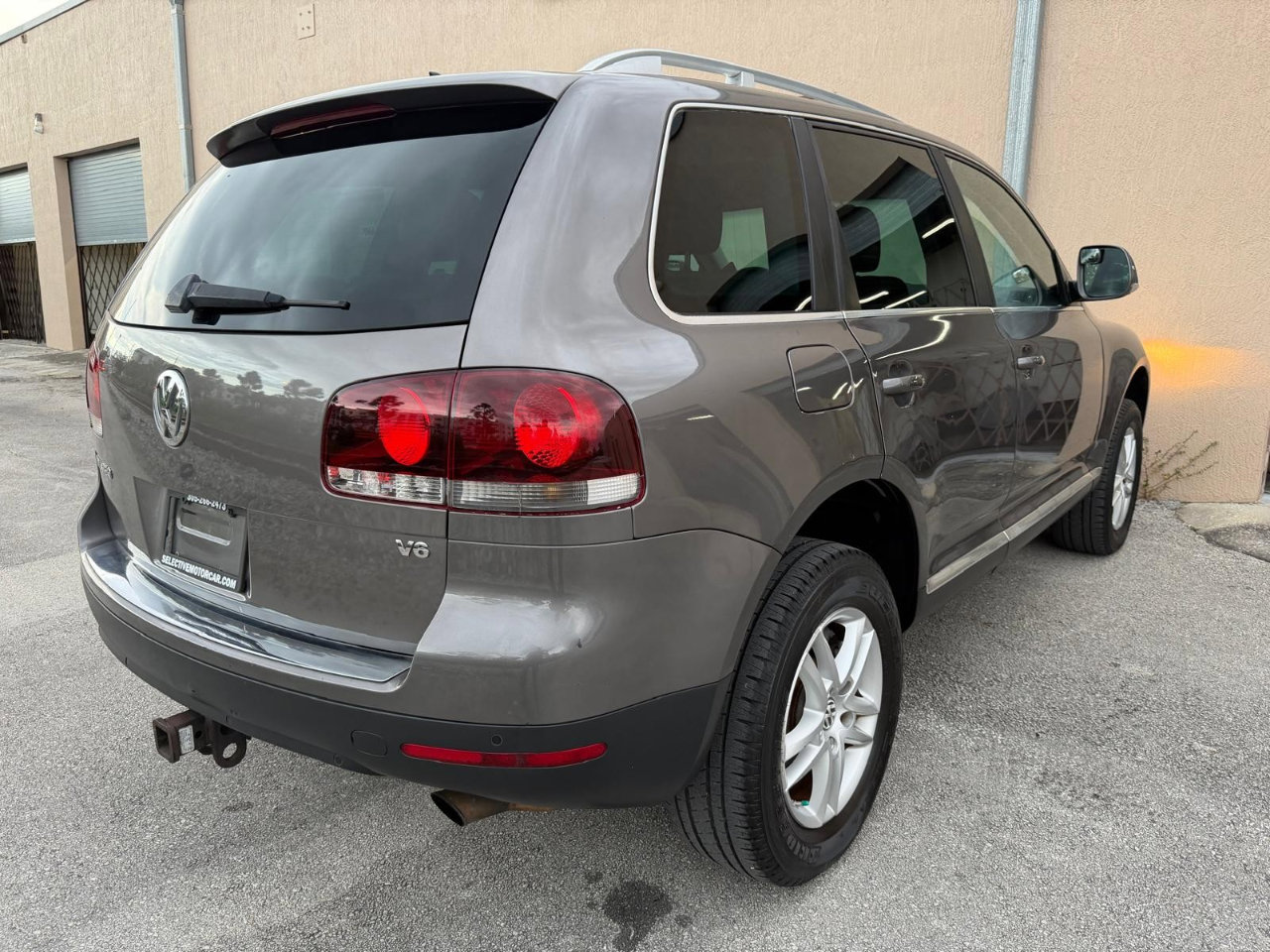 Used 2008 Volkswagen Touareg V6 image 2