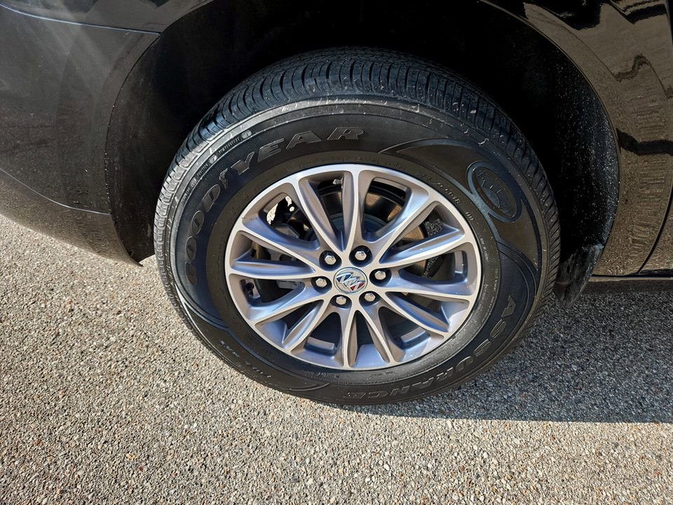 Used 2024 Buick Enclave Premium image 36