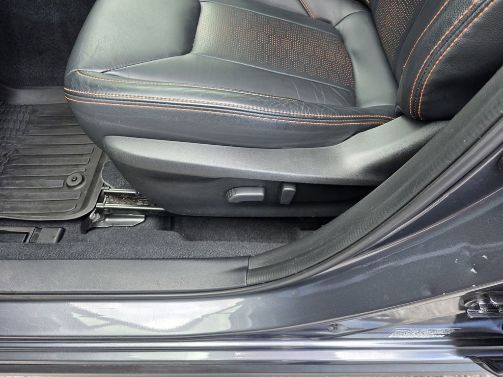 Certified 2023 Subaru Crosstrek 2.5i Limited w/ Moonroof Package AWD/4WD image 18