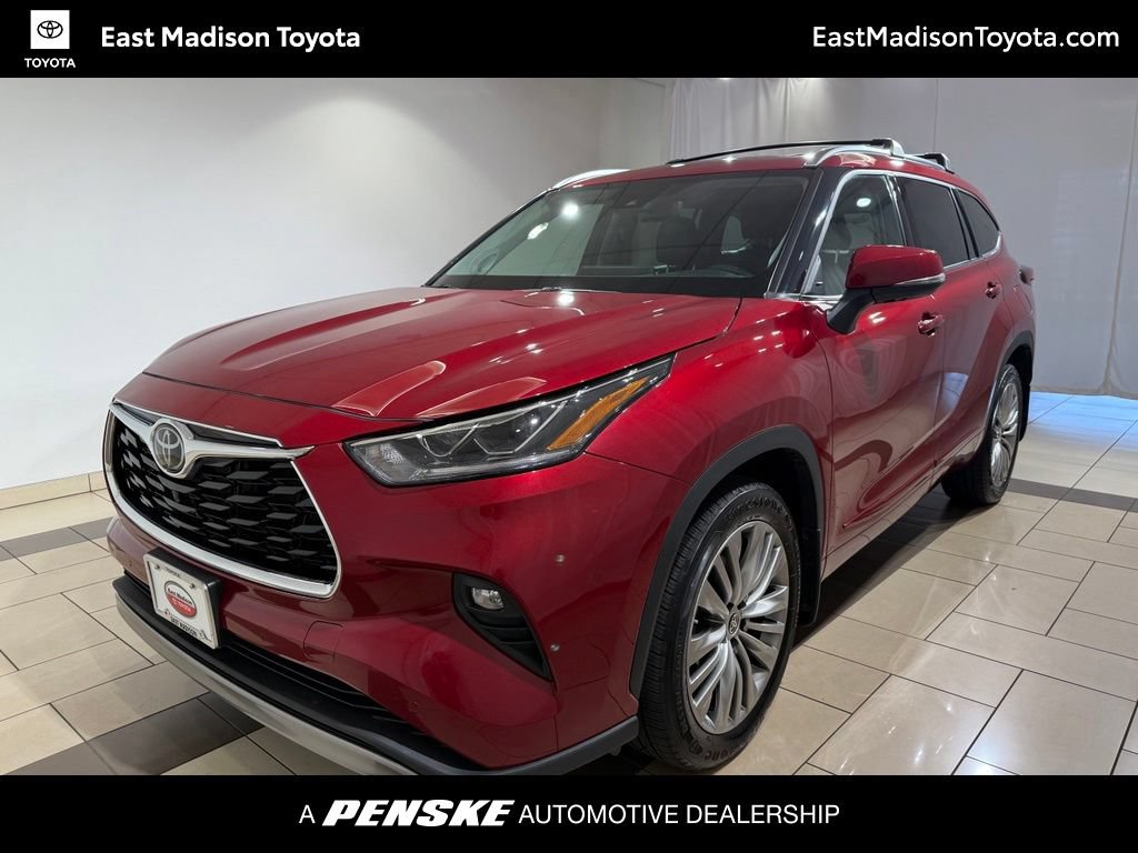 Used 2022 Toyota Highlander Platinum AWD/4WD image 1