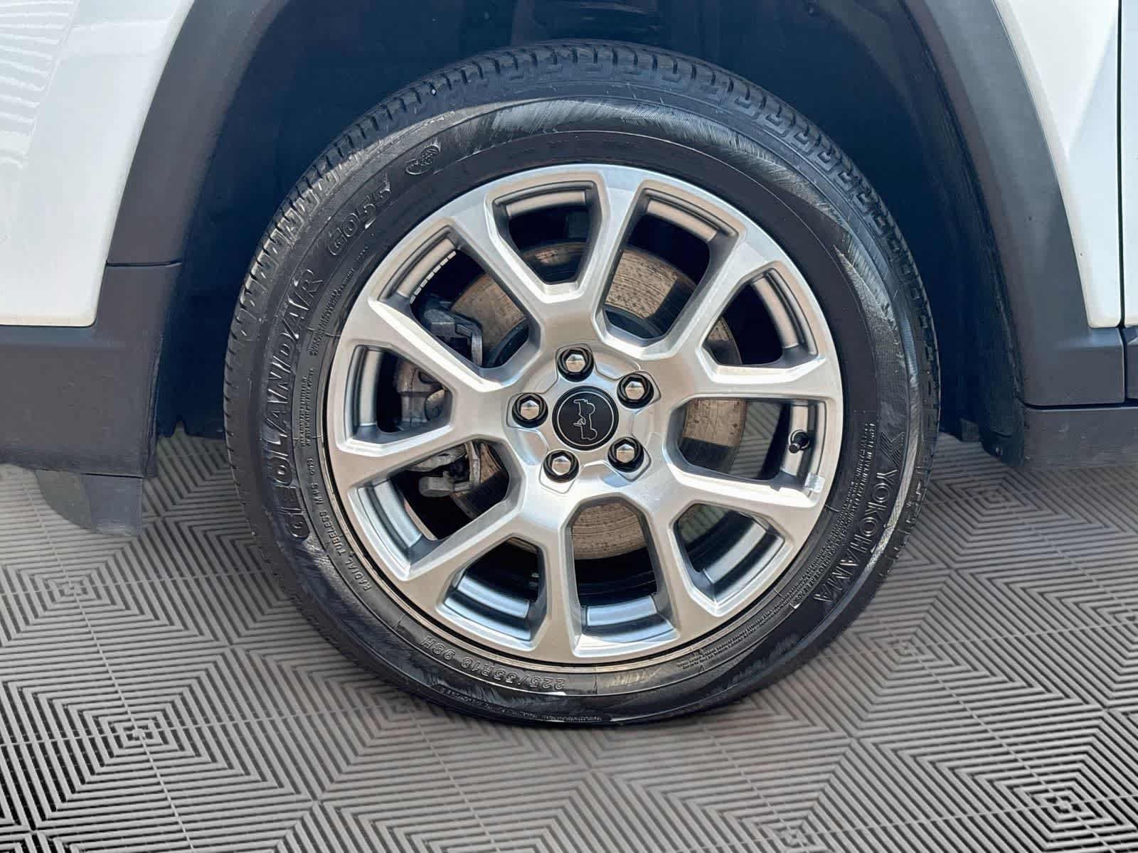 Used 2025 Jeep Compass Limited AWD/4WD image 30