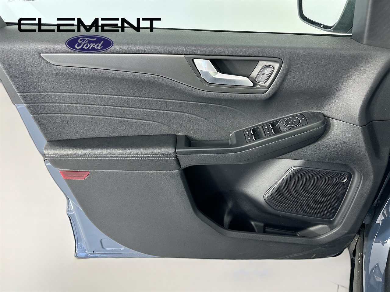 New 2025 Ford Escape SE FWD image 25