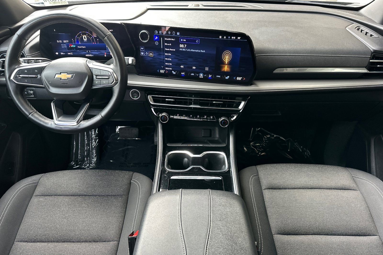 Used 2024 Chevrolet Traverse LT image 16