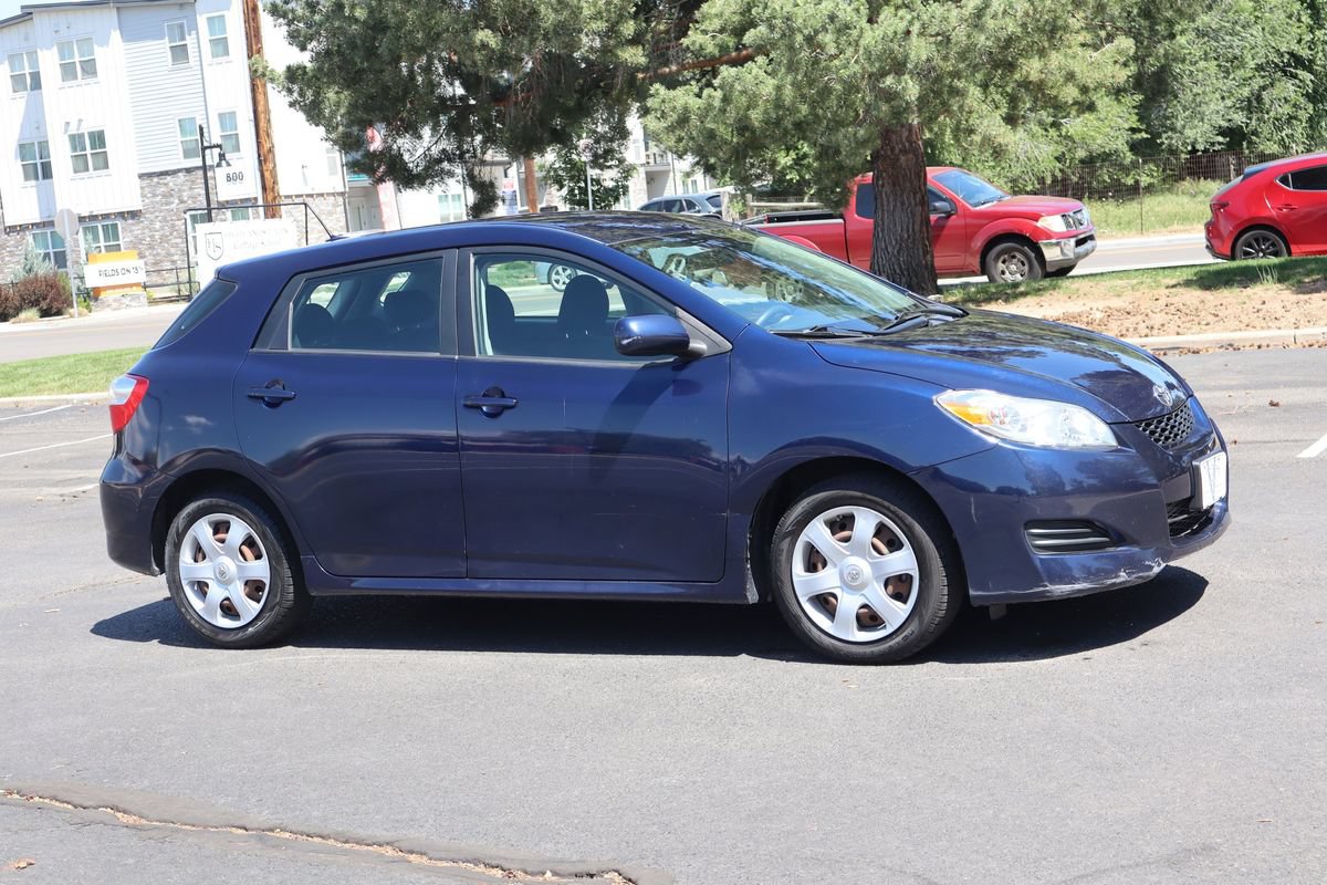 Used 2009 Toyota Matrix FWD image 2