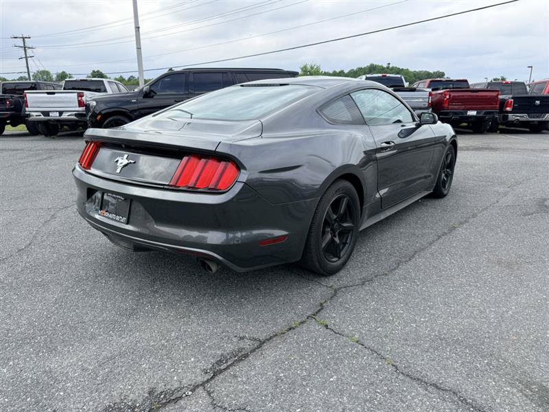 Used 2017 Ford Mustang Coupe RWD image 6