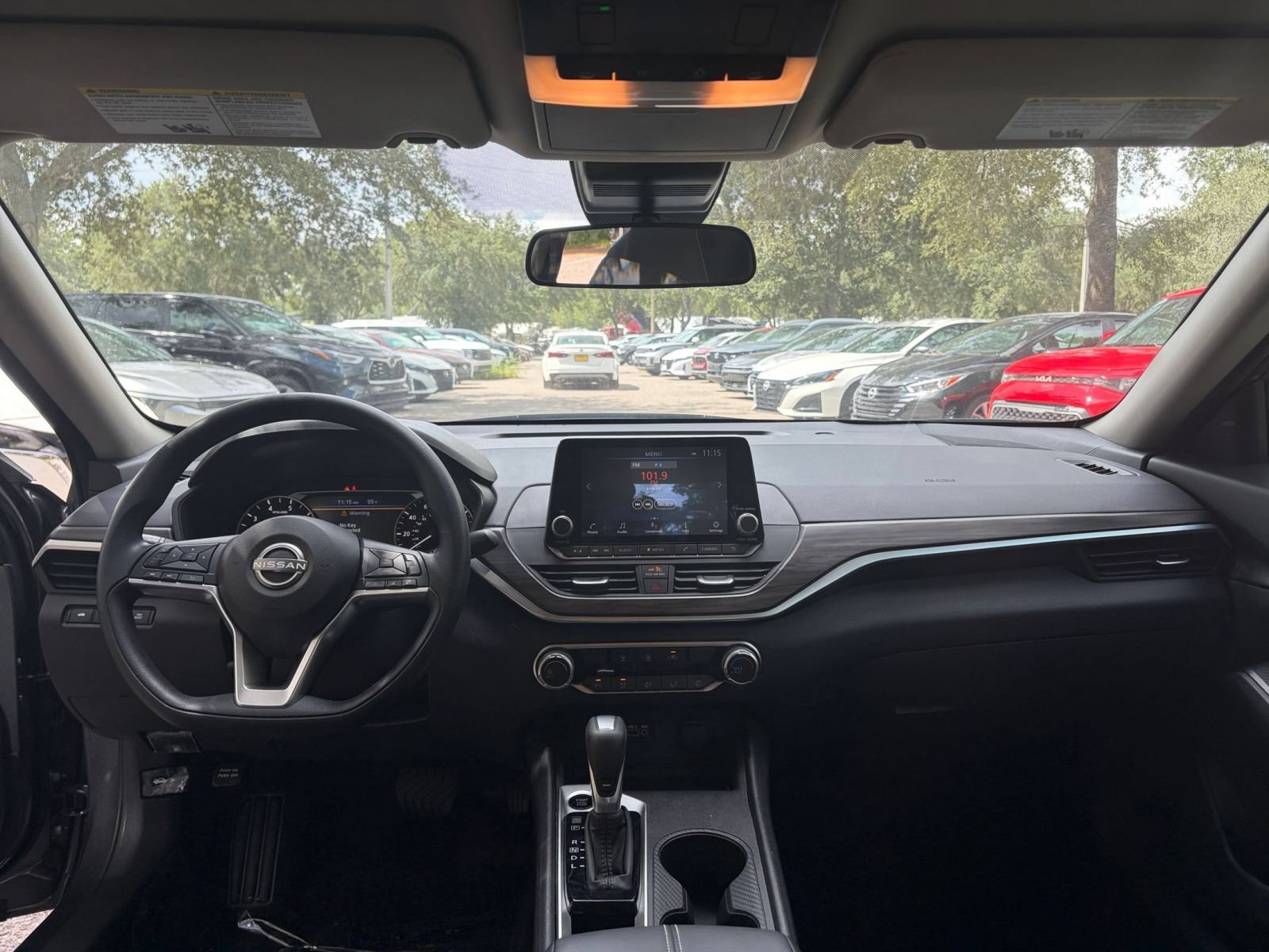 Used 2026 Nissan Altima 2.5 SV FWD image 32