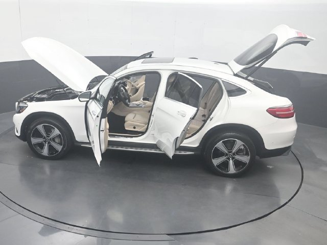 Used 2019 Mercedes-Benz GLC 300 4MATIC Coupe image 46