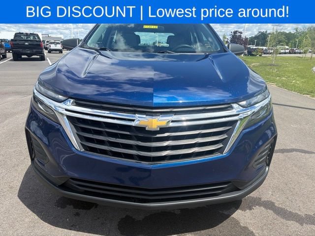 Used 2023 Chevrolet Equinox LS w/ LPO, Cargo Package FWD image 3