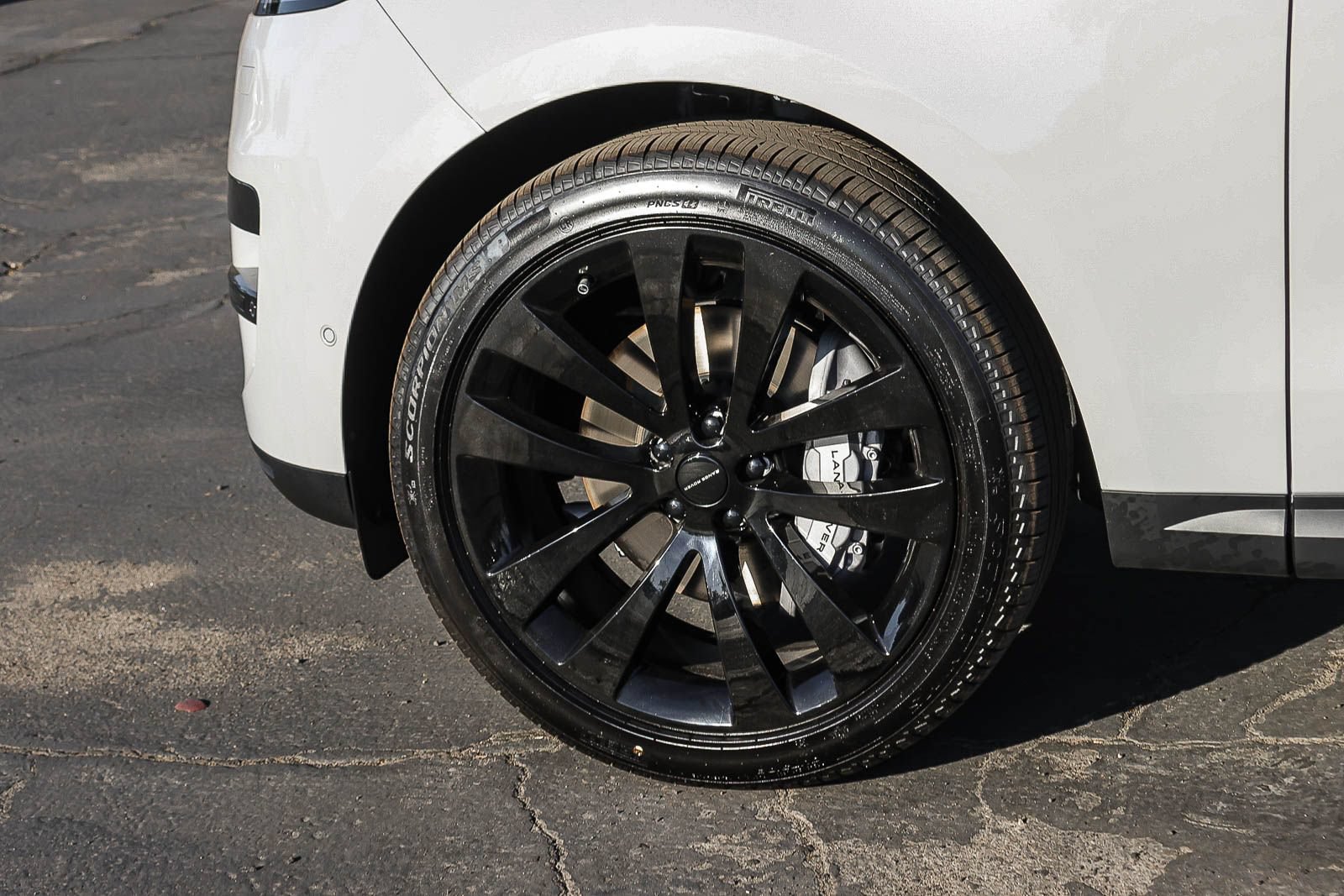 New 2026 Land Rover Range Rover Sport SE AWD/4WD image 9