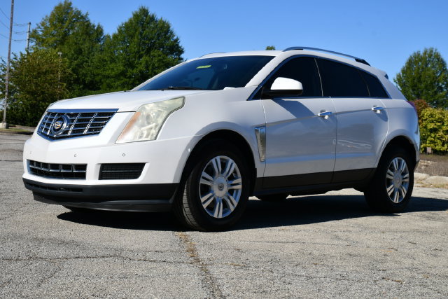 Used 2015 Cadillac SRX Luxury FWD image 3