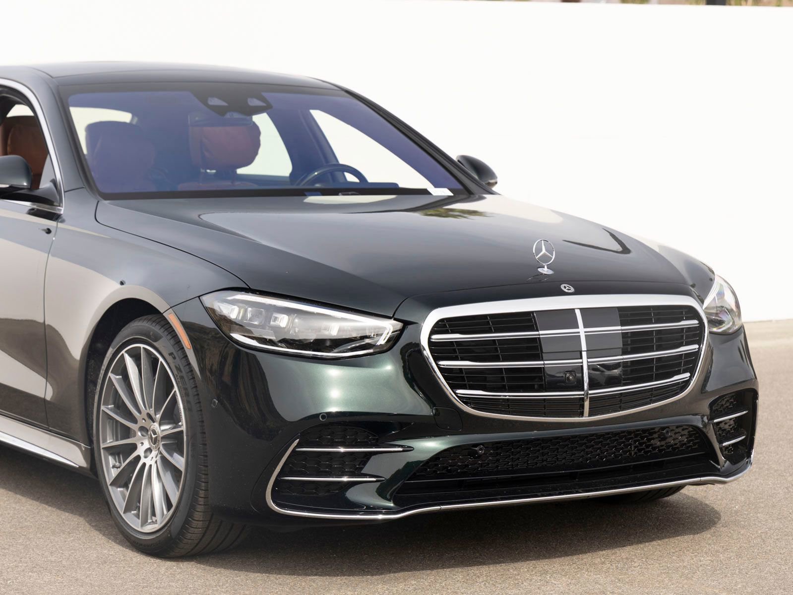 New 2026 Mercedes-Benz S 580e 4MATIC Sedan image 3