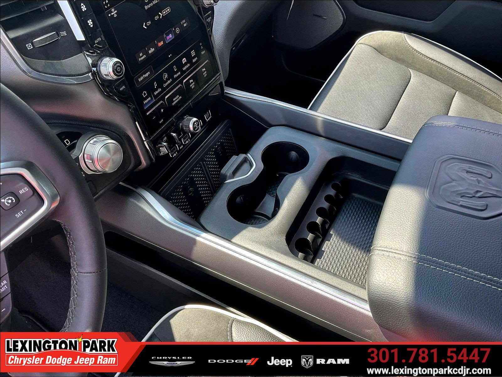 New 2026 RAM 1500 Laramie AWD/4WD image 8