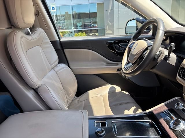 Used 2022 Lincoln Aviator Reserve w/ Equipment Group 201A AWD/4WD image 9