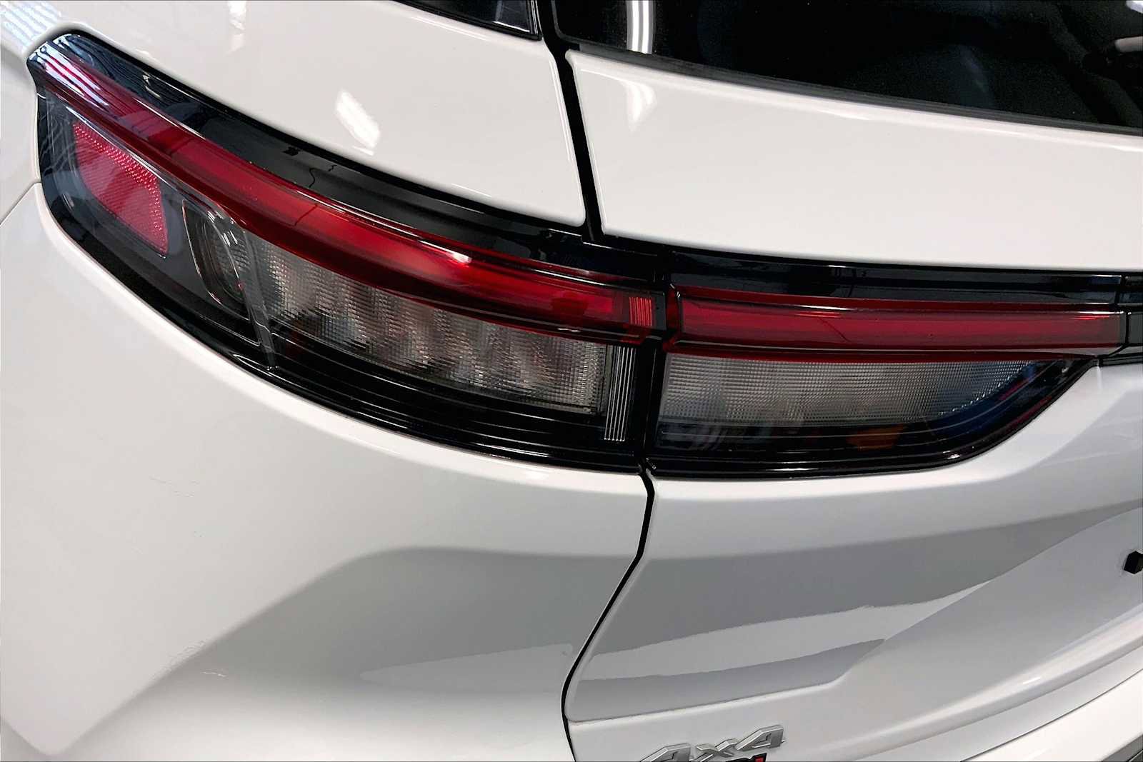 Used 2024 Jeep Grand Cherokee Laredo X w/ Trailer Tow Package image 28