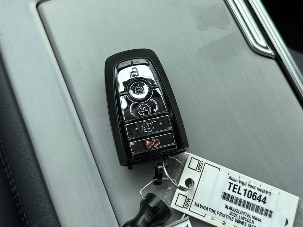 New 2026 Lincoln Navigator Reserve AWD/4WD image 29