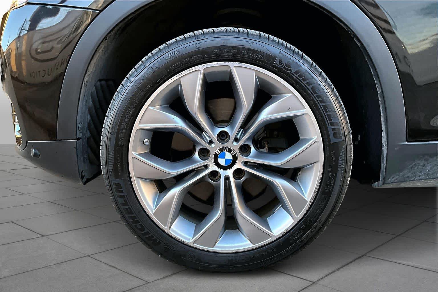 Used 2017 BMW X3 xDrive28i AWD/4WD image 10