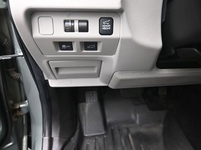 Used 2015 Subaru Forester 2.5i Limited image 16