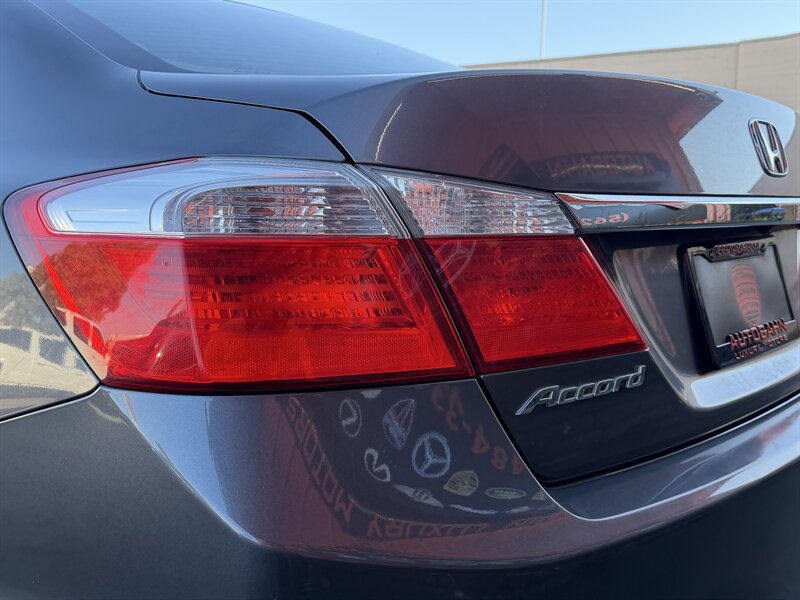 Used 2015 Honda Accord LX image 9