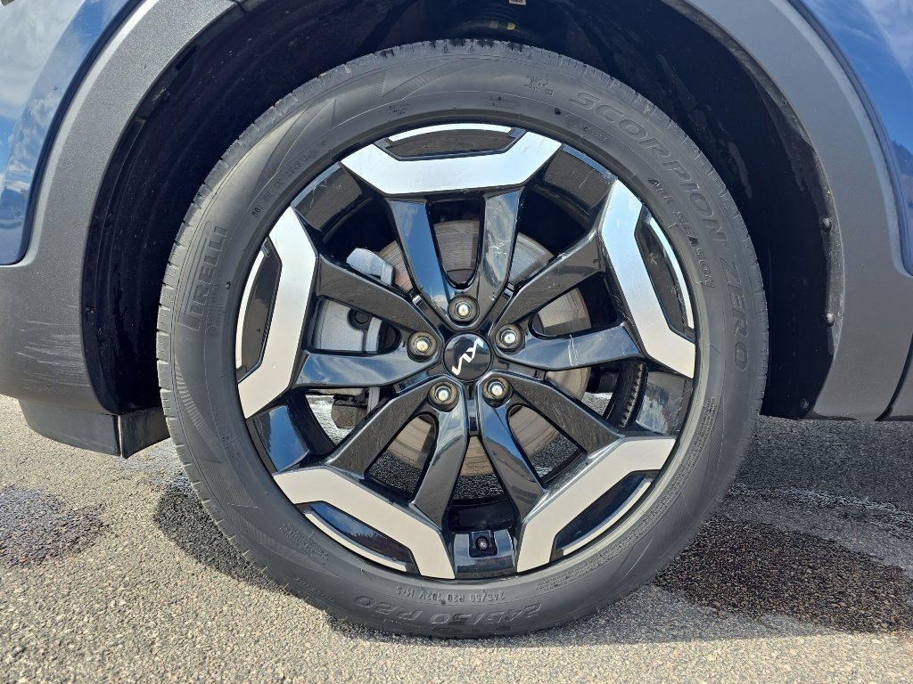 Used 2025 Kia Telluride S image 29