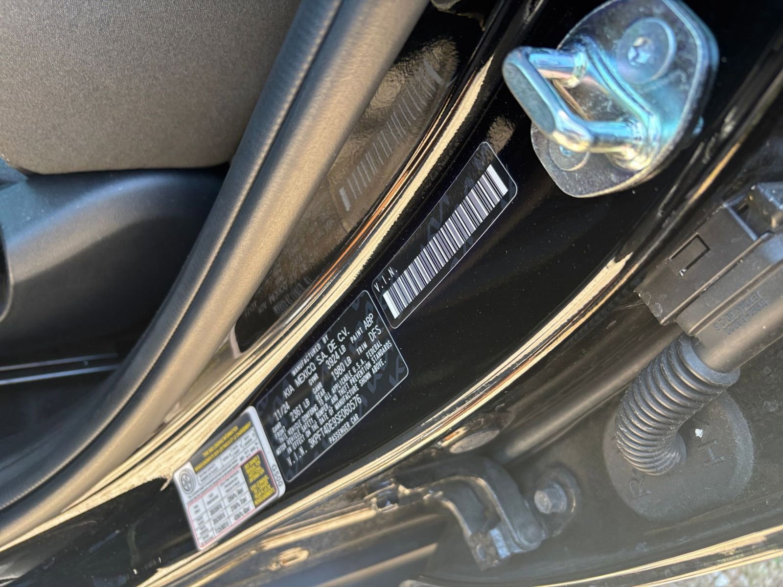Used 2025 Kia K4 FWD image 31