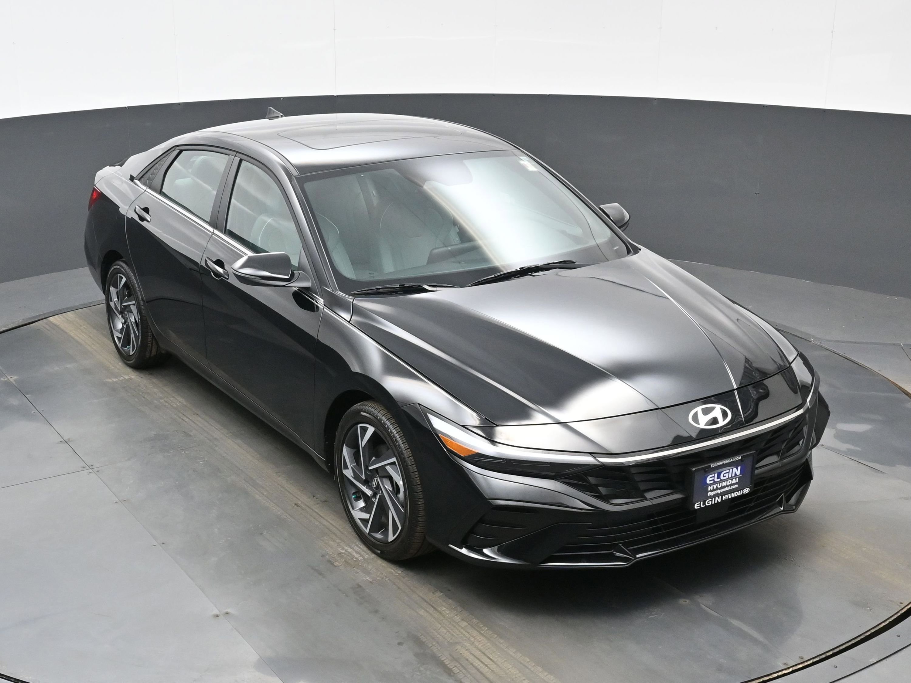 Certified 2025 Hyundai Elantra Limited image 40