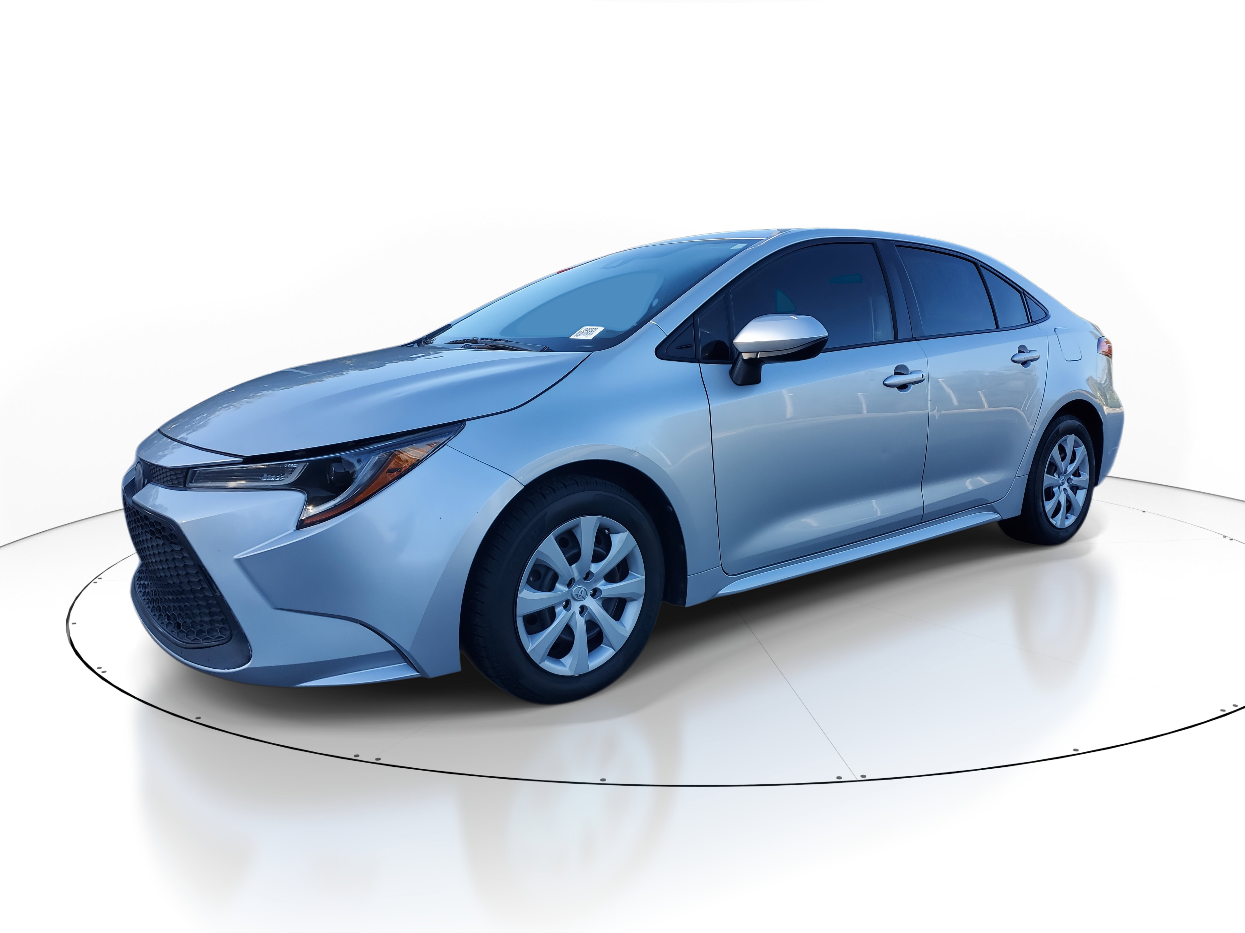 Used 2020 Toyota Corolla LE image 3