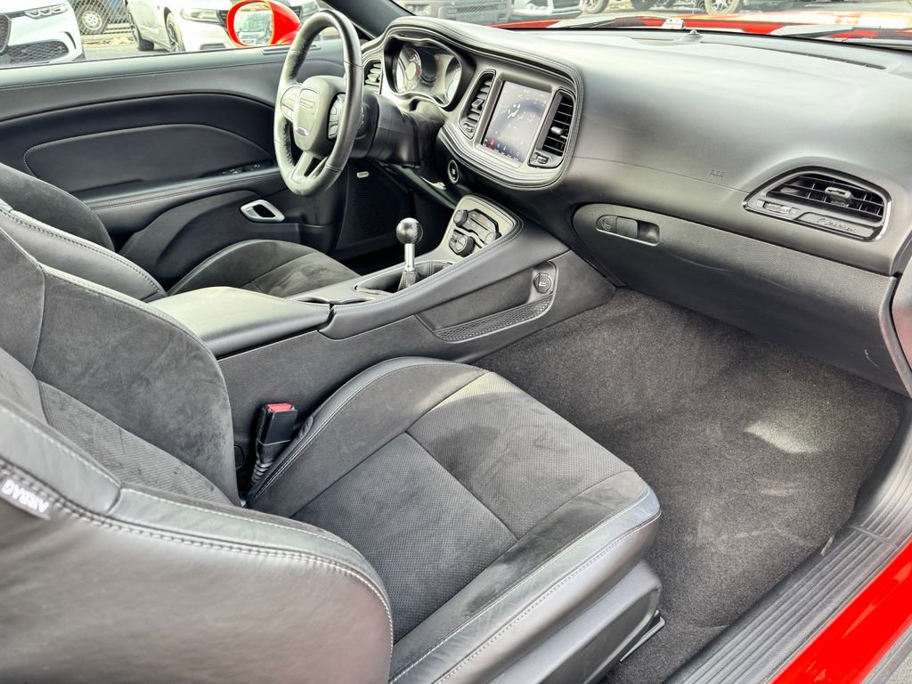 Used 2023 Dodge Challenger R/T w/ Plus Package image 17