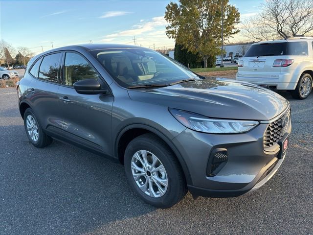 New 2026 Ford Escape Active w/ Tech Pack #1 AWD/4WD image 1