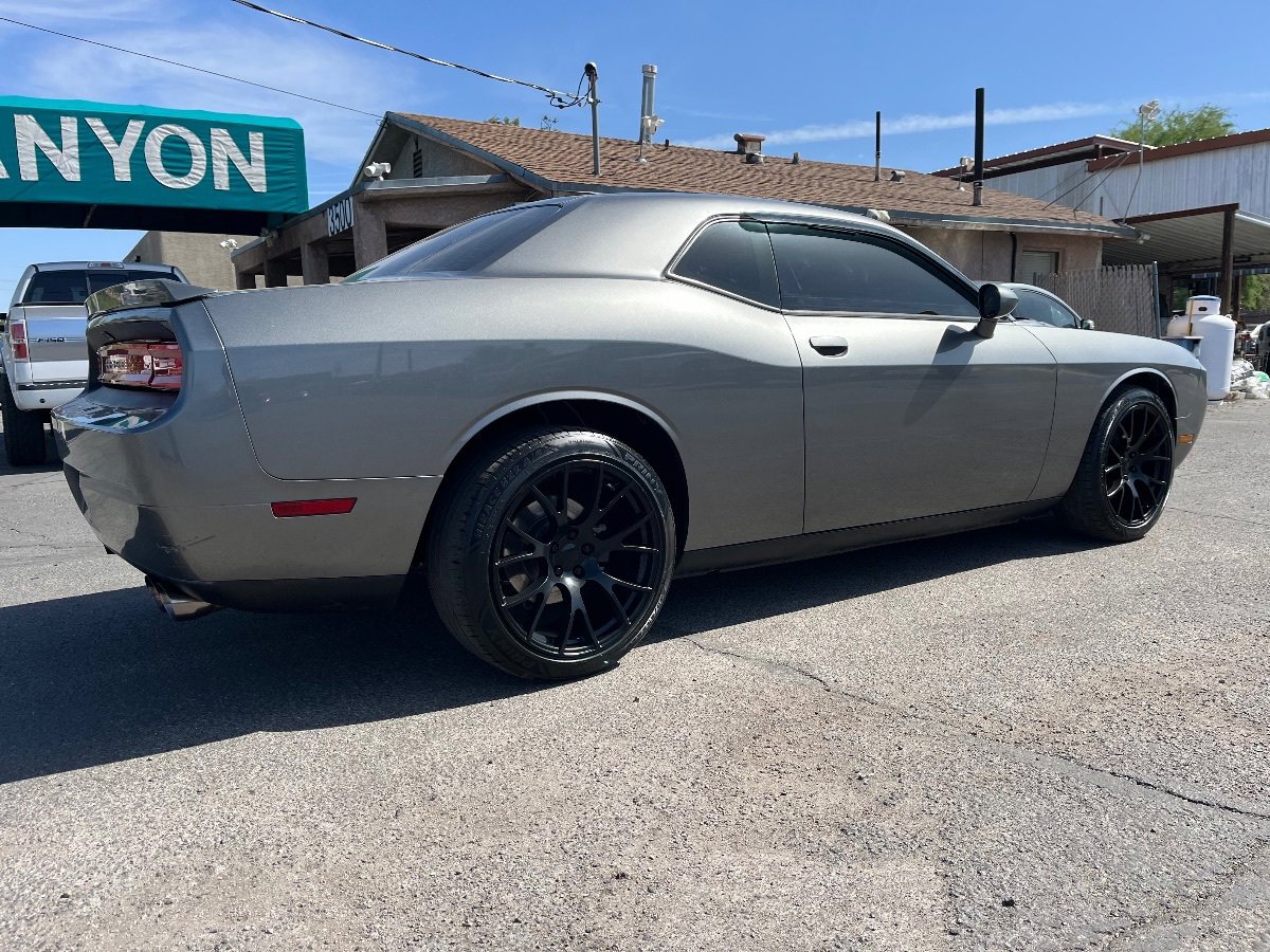Used 2012 Dodge Challenger R/T RWD image 4