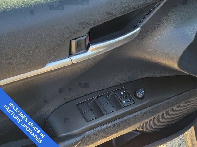 Used 2023 Toyota Camry SE FWD image 17