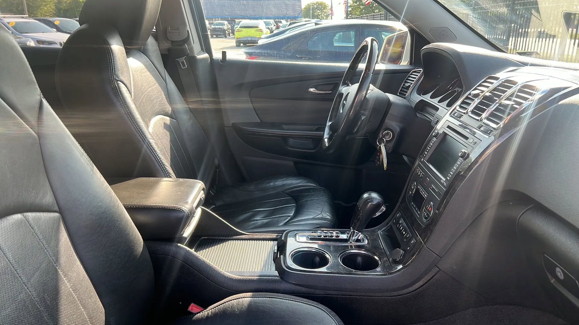 Used 2011 GMC Acadia Denali image 19