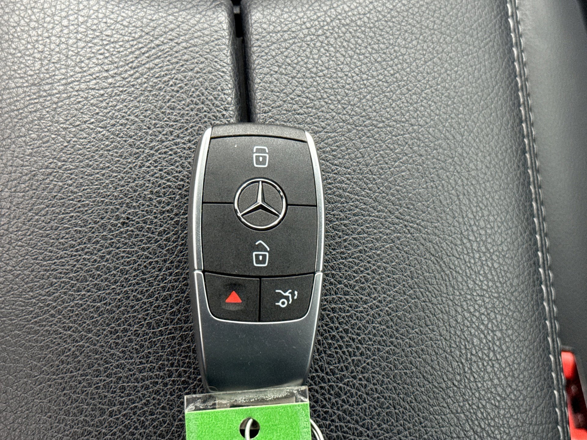 Used 2022 Mercedes-Benz GLC 300 4MATIC image 22