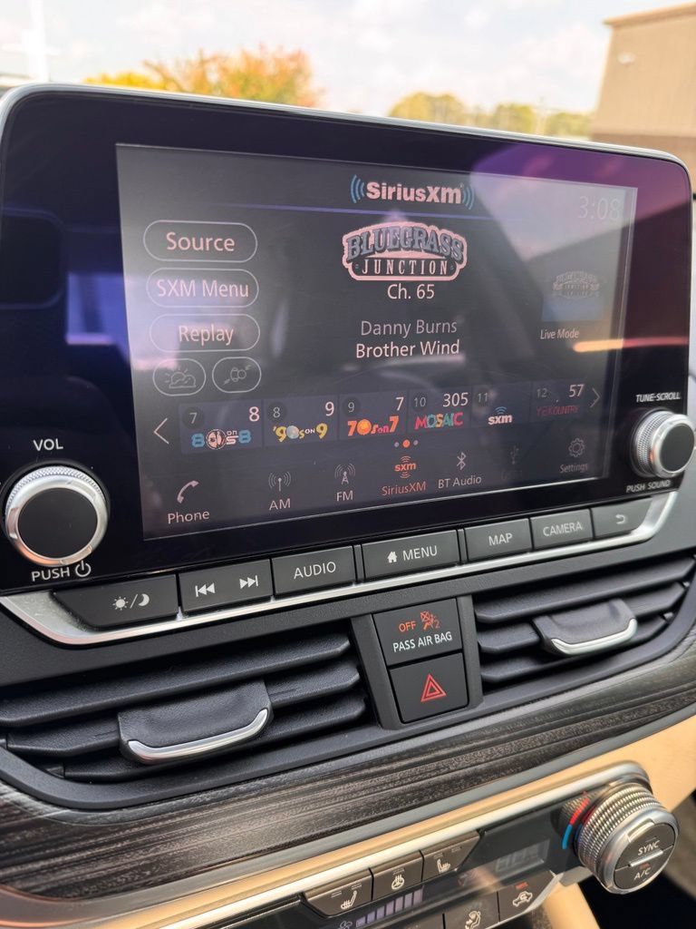 Used 2019 Nissan Altima 2.5 Platinum FWD image 19