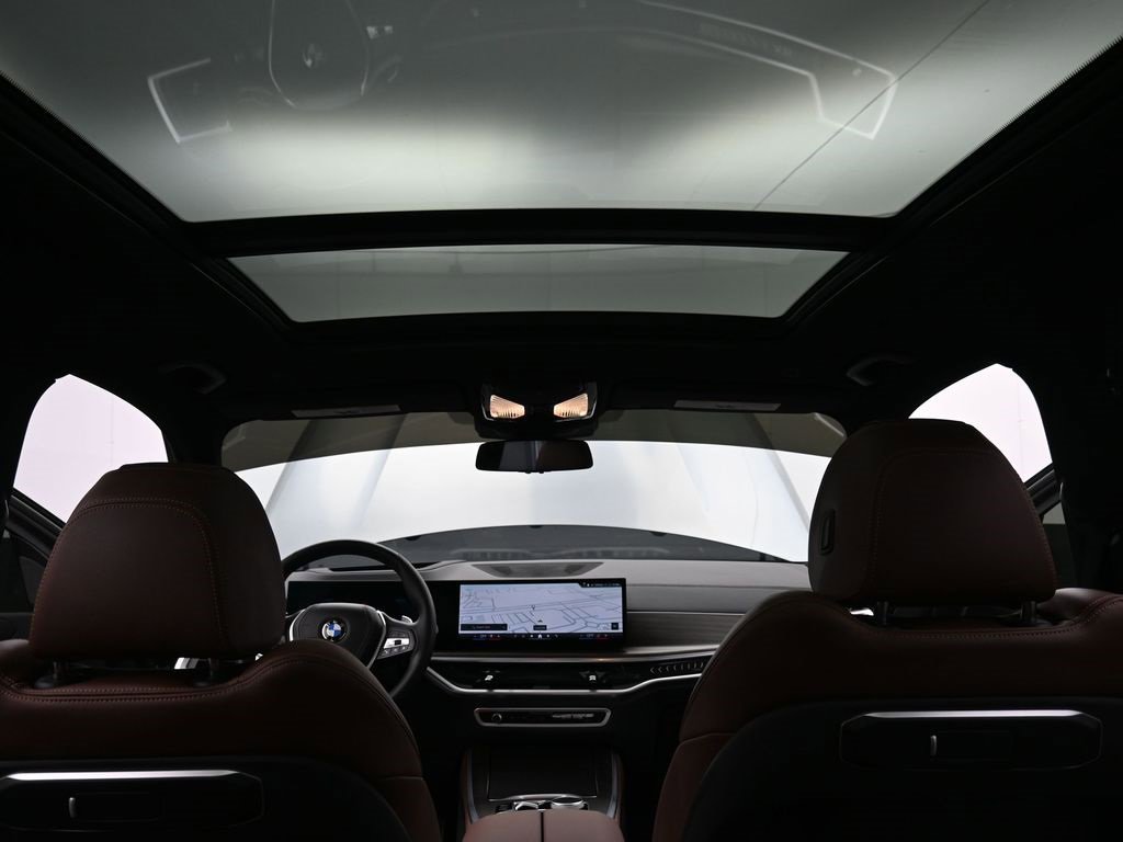 Used 2024 BMW X5 xDrive40i w/ Premium Package image 17