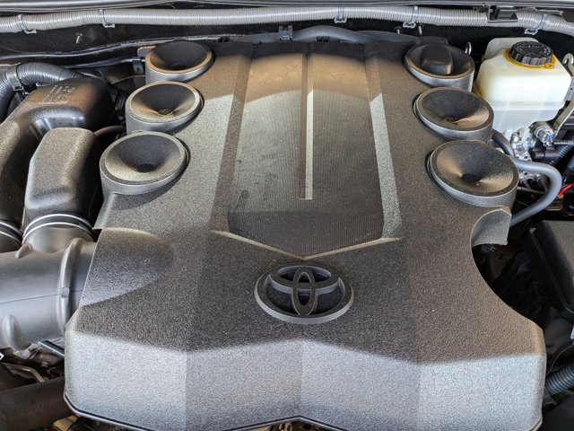 Used 2015 Toyota 4Runner SR5 Premium image 23