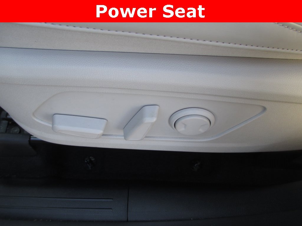 Used 2025 Kia Sorento EX image 24