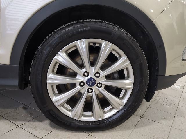 Used 2018 Ford Escape Titanium image 21