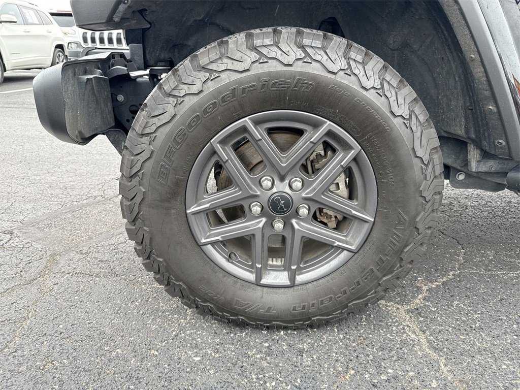 Used 2024 Jeep Gladiator Sport image 10