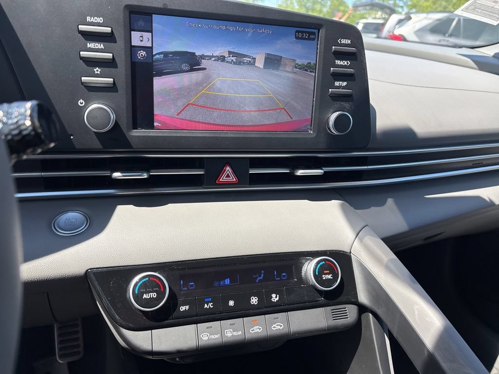 New 2025 Hyundai Elantra Sport FWD image 28
