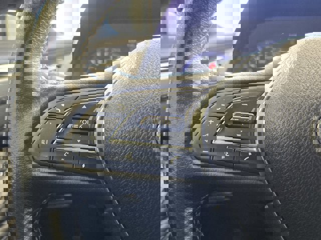 Used 2019 INFINITI Q60 3.0t Luxe w/ Essential Package image 23