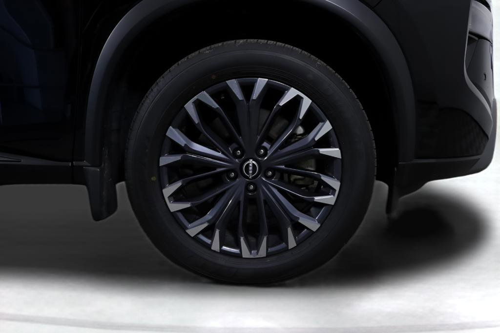 Used 2025 Nissan Rogue SL w/ Tech Package image 33